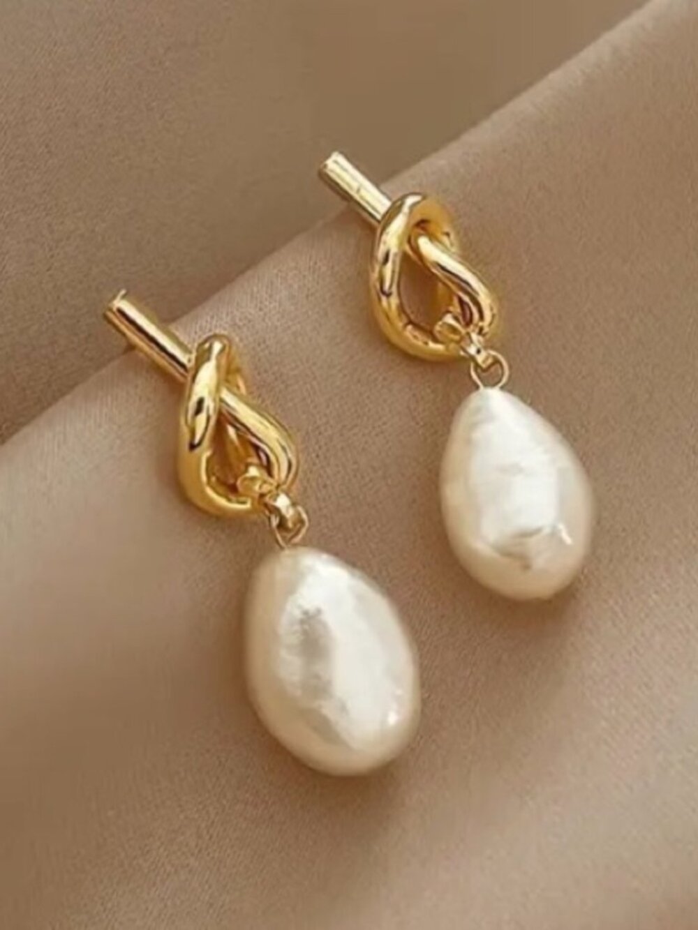 Anthropologie Hayden Pearl Knot Earrings